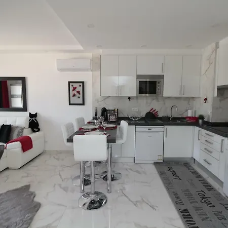 Panorama Rocha Red Apartment Portimão
